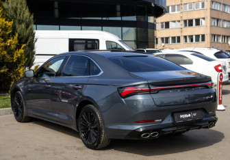 Подержанный автомобиль Geely Preface 2024 года (5 фото)