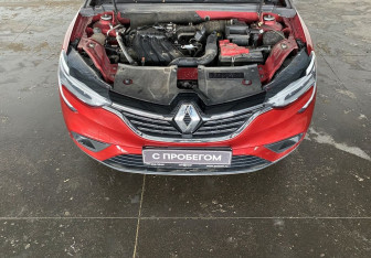 Подержанный автомобиль Renault Arkana 2020 года (18 фото)