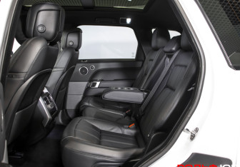 Подержанный автомобиль Land Rover Range Rover Sport 2021 года (10 фото)
