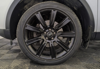 Подержанный автомобиль Land Rover Discovery Sport 2018 года (12 фото)