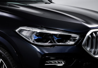 Подержанный автомобиль BMW X6 2021 года (16 фото)