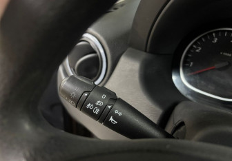 Подержанный автомобиль Renault Duster 2013 года (16 фото)