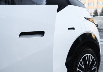 Подержанный автомобиль Zeekr X 2023 года (35 фото)