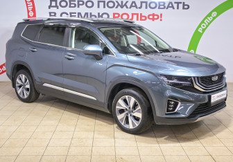 Подержанный автомобиль Geely Okavango 2023 года (3 фото)