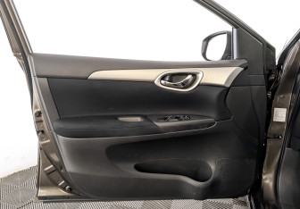 Подержанный автомобиль Nissan Sentra Sedan 2014 года (19 фото)