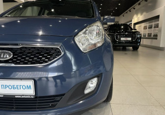 Подержанный автомобиль Kia Venga 2012 года (9 фото)