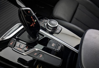 Подержанный автомобиль BMW X3 2021 года (21 фото)