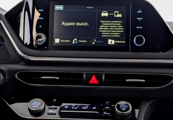 Подержанный автомобиль Hyundai Sonata 2021 года (15 фото)