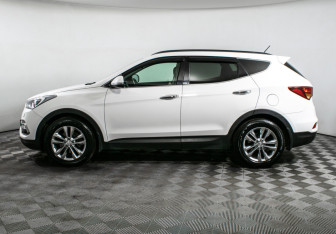 Подержанный автомобиль Hyundai Santa Fe 2015 года (8 фото)