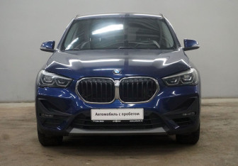 Подержанный автомобиль BMW X1 2020 года (2 фото)