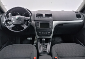 Подержанный автомобиль Skoda Yeti 2013 года (12 фото)