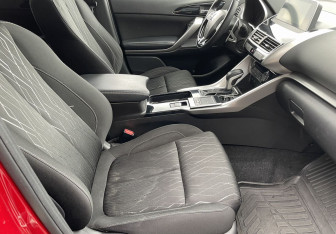Подержанный автомобиль Mitsubishi Eclipse Cross 2019 года (9 фото)
