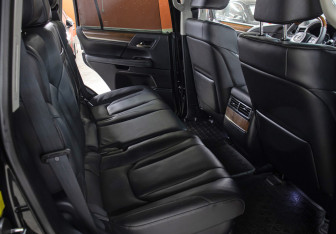 Подержанный автомобиль Lexus LX 2017 года (12 фото)