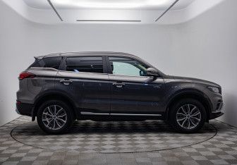 Подержанный автомобиль Geely Atlas Pro 2022 года (4 фото)