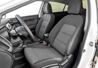 Подержанный автомобиль Kia Cerato Sedan 2018 года (20 фото)