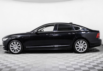 Подержанный автомобиль Volvo S90 2019 года (8 фото)