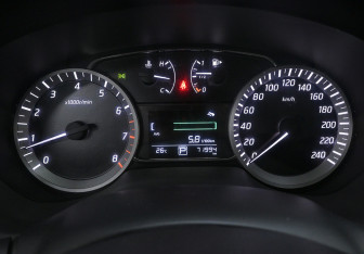 Подержанный автомобиль Nissan Sentra Sedan 2015 года (11 фото)