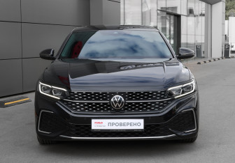 Подержанный автомобиль Volkswagen Passat Sedan 2021 года (2 фото)