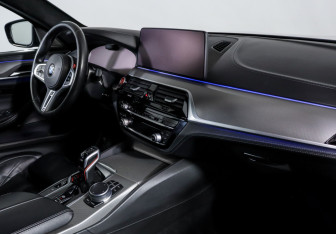 Подержанный автомобиль BMW M5 Sedan 2020 года (9 фото)