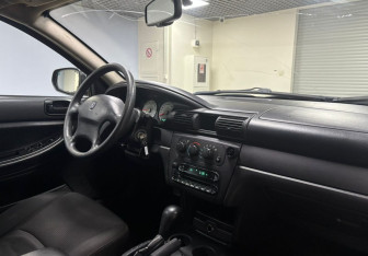 Подержанный автомобиль ГАЗ Volga Siber 2009 года (16 фото)