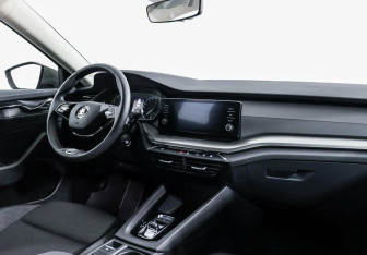 Подержанный автомобиль Skoda Octavia Liftback 2020 года (7 фото)