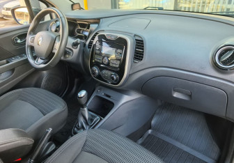 Подержанный автомобиль Renault Kaptur 2019 года (11 фото)