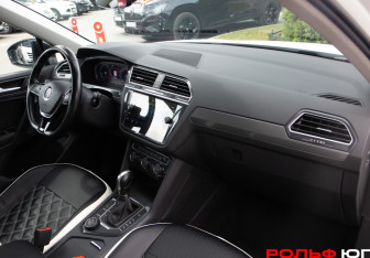 Подержанный автомобиль Volkswagen Tiguan 2019 года (7 фото)