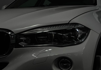 Подержанный автомобиль BMW X6 2015 года (8 фото)