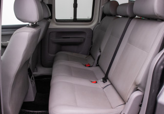 Подержанный автомобиль Volkswagen Caddy Compactvan 2008 года (11 фото)