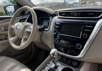 Подержанный автомобиль Nissan Murano Suv 2016 года (9 фото)