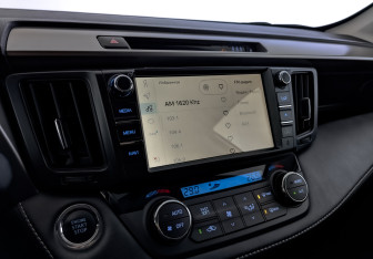 Подержанный автомобиль Toyota RAV4 2019 года (26 фото)