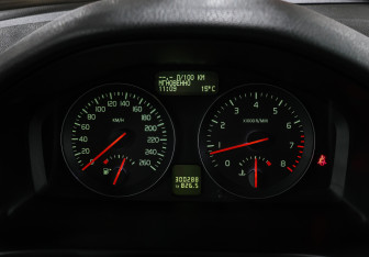 Подержанный автомобиль Volvo S40 2011 года (5 фото)