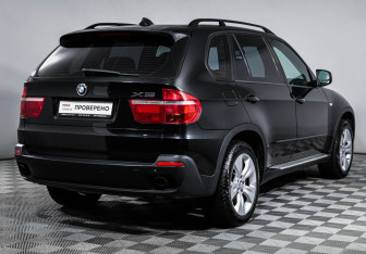 Подержанный автомобиль BMW X5 2009 года (5 фото)