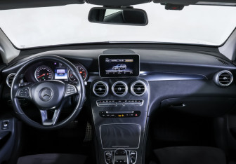 Подержанный автомобиль Mercedes-Benz GLC Coupe 2017 года (17 фото)