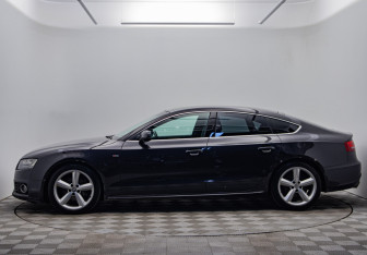 Подержанный автомобиль Audi A5 Liftback 2011 года (8 фото)