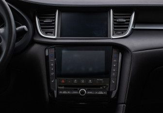 Подержанный автомобиль Infiniti QX50 2019 года (14 фото)