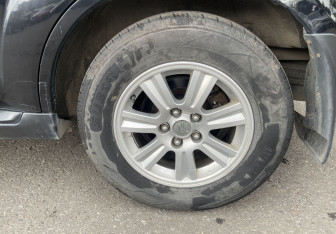 Подержанный автомобиль Citroen C-Crosser 2011 года (12 фото)