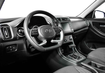 Подержанный автомобиль Hyundai Creta 2022 года (8 фото)