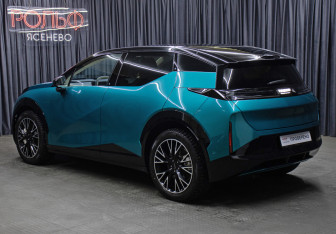 Подержанный автомобиль Zeekr X 2023 года (7 фото)