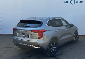 Подержанный автомобиль Haval Jolion 2022 года (8 фото)