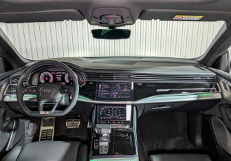 Новый Audi Q8 2025 (10 фото)