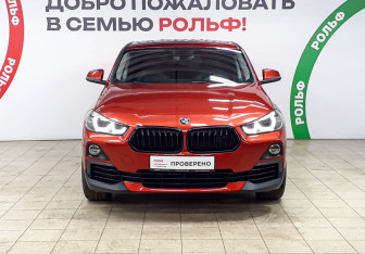 Подержанный автомобиль BMW X2 2020 года (2 фото)