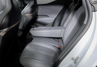 Подержанный автомобиль Zeekr X 2023 года (10 фото)