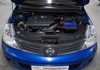 Подержанный автомобиль Nissan Tiida Hatchback 2007 года (9 фото)