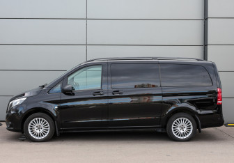 Подержанный автомобиль Mercedes-Benz Vito 2018 года (8 фото)