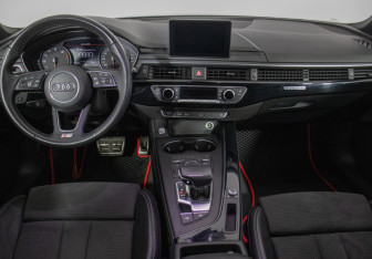 Подержанный автомобиль Audi A5 Coupe 2018 года (13 фото)