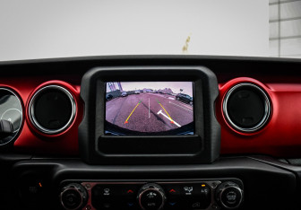 Подержанный автомобиль Jeep Wrangler 2021 года (20 фото)