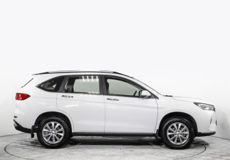 Подержанный автомобиль Haval M6 2024 года (4 фото)