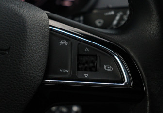 Подержанный автомобиль Skoda Octavia Liftback 2020 года (16 фото)