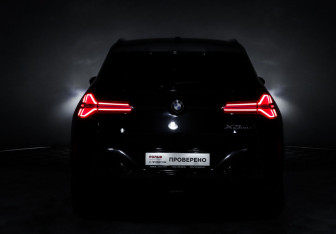 Подержанный автомобиль BMW X3 2024 года (18 фото)